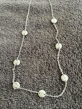 Delicate Silver Disc Station Necklace - White/Silver